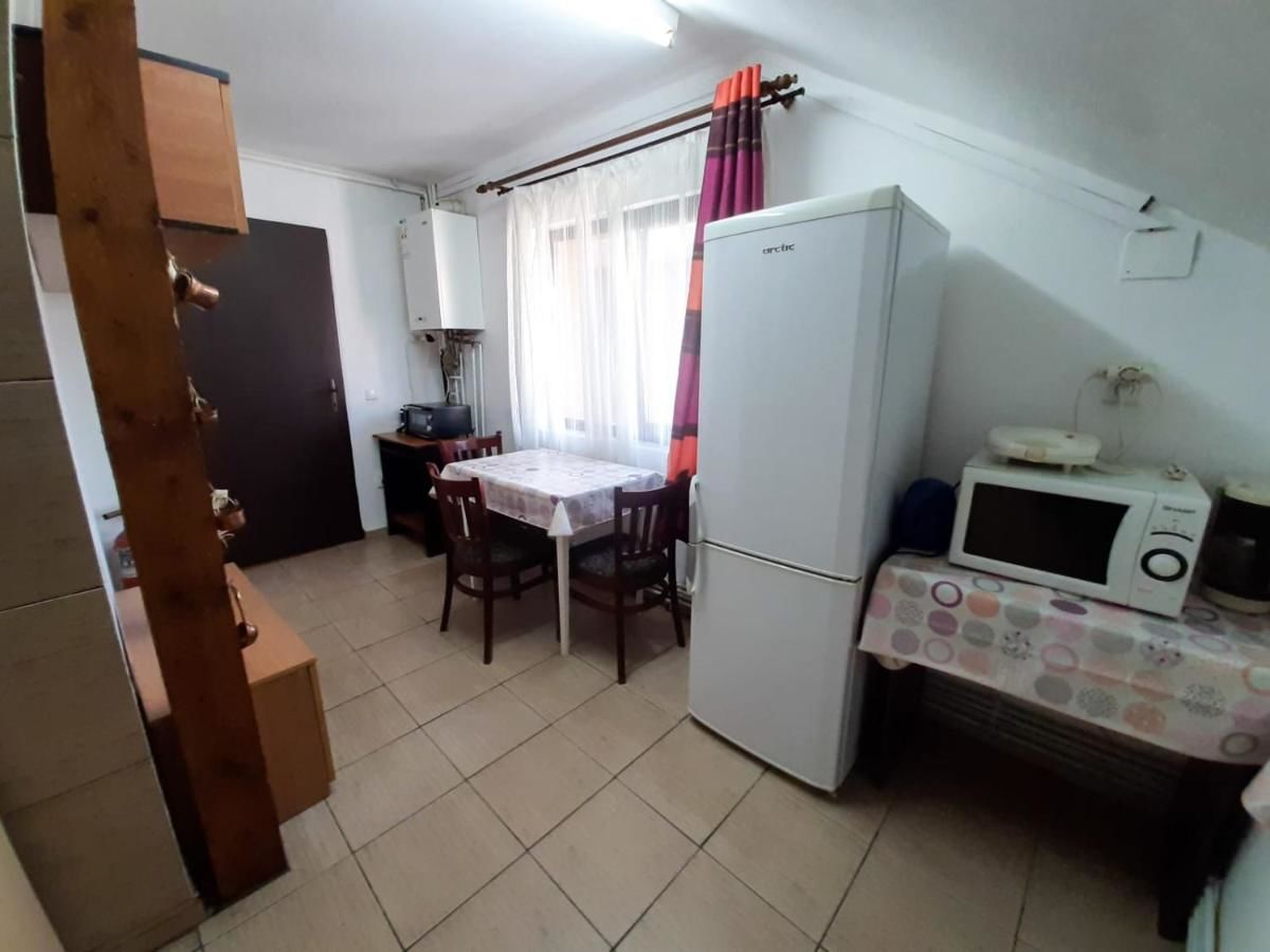 Хостелы Sport Hostel Cluj Клуж-Напока-35
